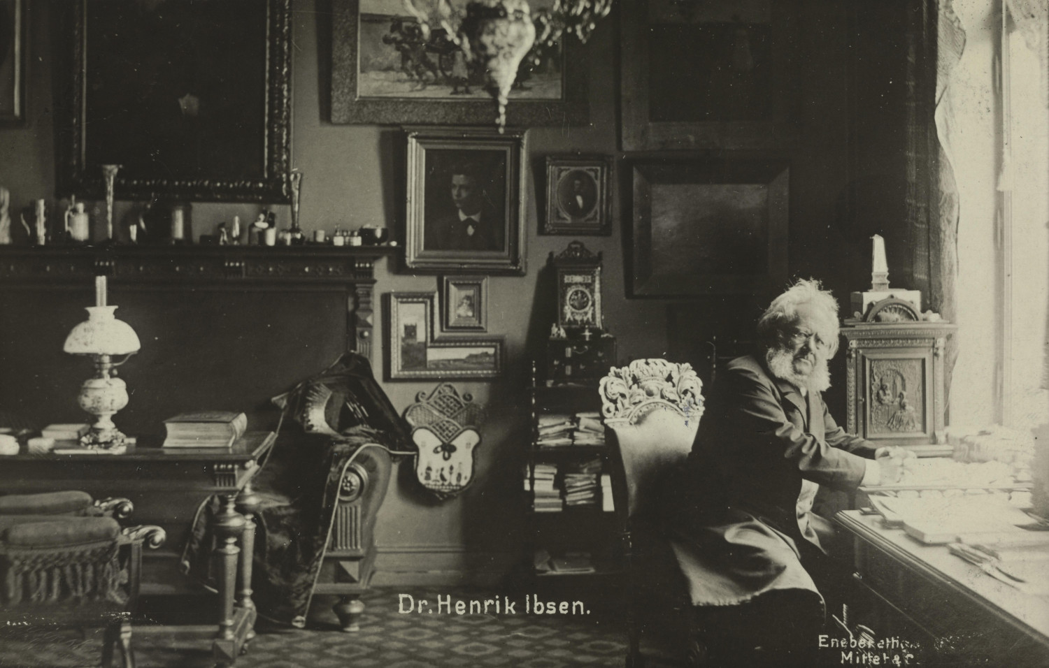 DR. IBSEN: Ibsen titulerte seg selv, og forventet &aring; bli tiltalt fra andre, som &laquo;dr. Ibsen&raquo; etter at han ble &aelig;resdoktor ved&hellip;